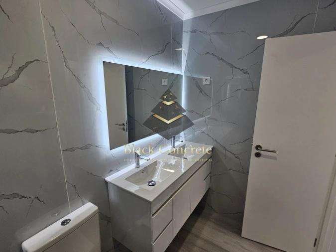 Apartamento T4 para Venda em Amora Foto 24