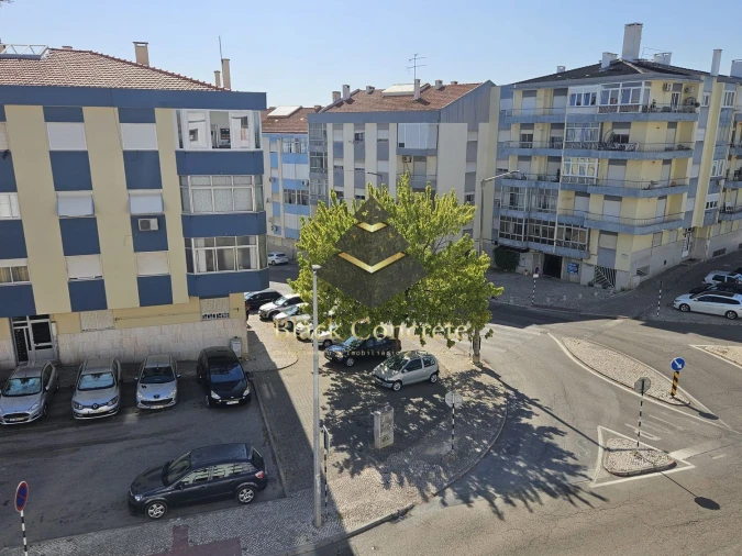 Apartamento T4 para Venda em Amora Foto 16