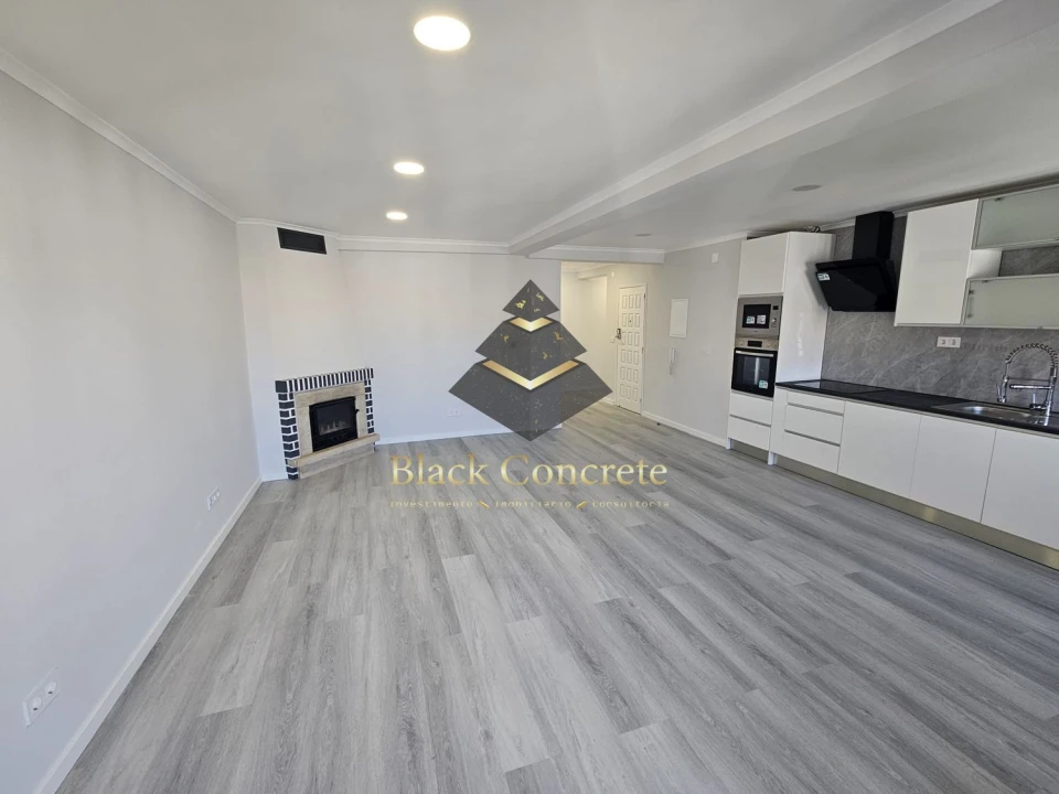 Apartamento T4 para Venda em Amora Foto 15