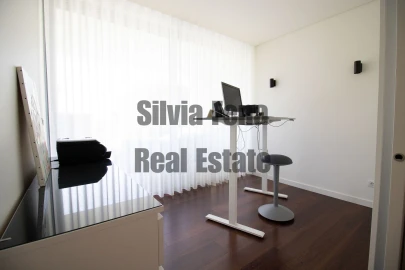 Moradia T4 para Venda em Agualva e Mira-Sintra