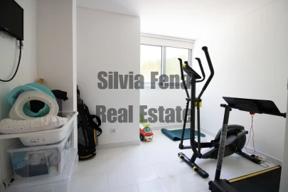 Moradia T4 para Venda em Agualva e Mira-Sintra