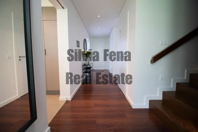Moradia T4 para Venda em Agualva e Mira-Sintra