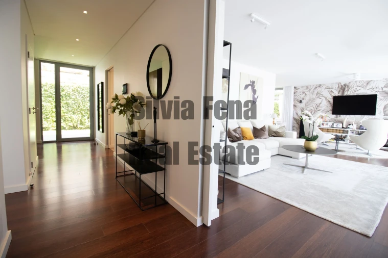Moradia T4 para Venda em Agualva e Mira-Sintra Foto 4