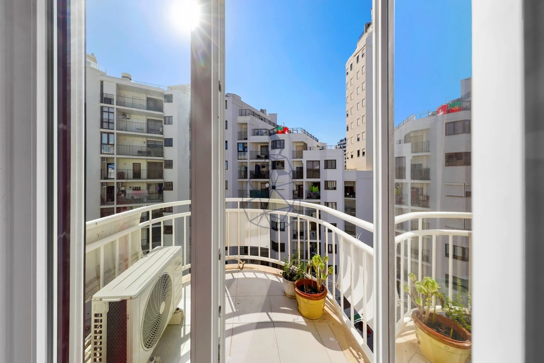 Apartamento T3 para Venda em Armação de Pera Foto 6