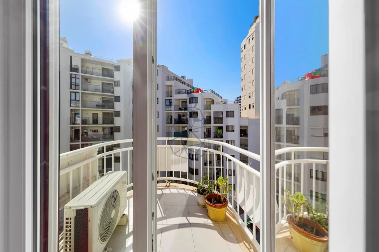 Apartamento T3 para Venda em Armação de Pera Foto 6