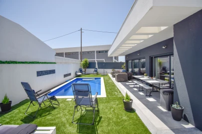 Moradia T4 para Venda em Alcabideche