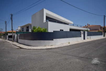 Moradia T4 para Venda em Alcabideche