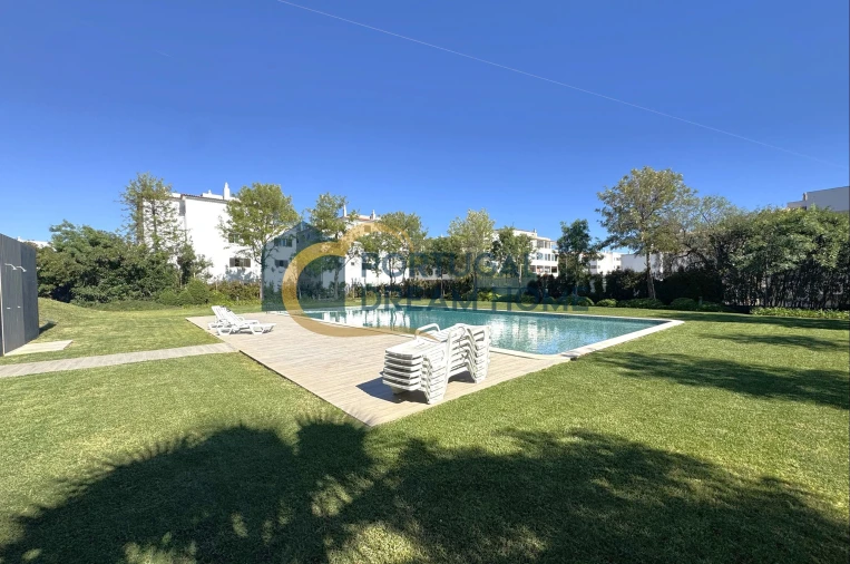 Apartamento T2 para Venda em Albufeira e Olhos de Água Foto 25