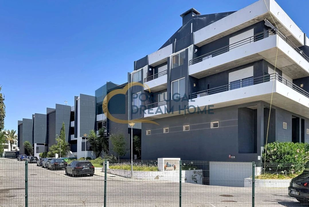Apartamento T2 para Venda em Albufeira e Olhos de Água Foto 2