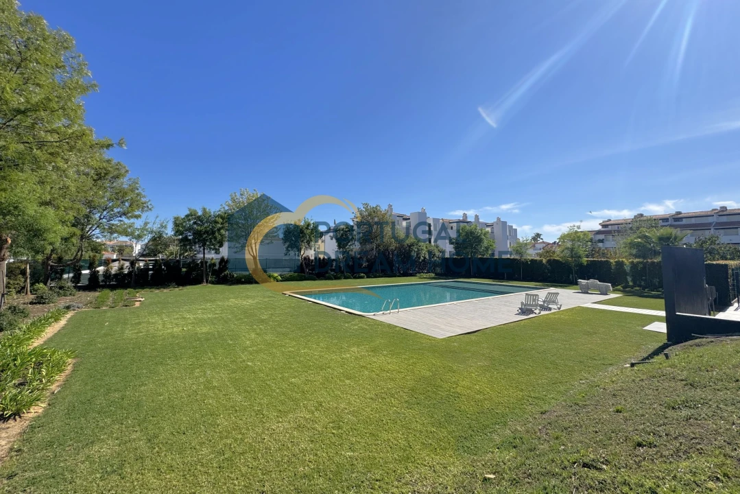 Apartamento T2 para Venda em Albufeira e Olhos de Água Foto 26
