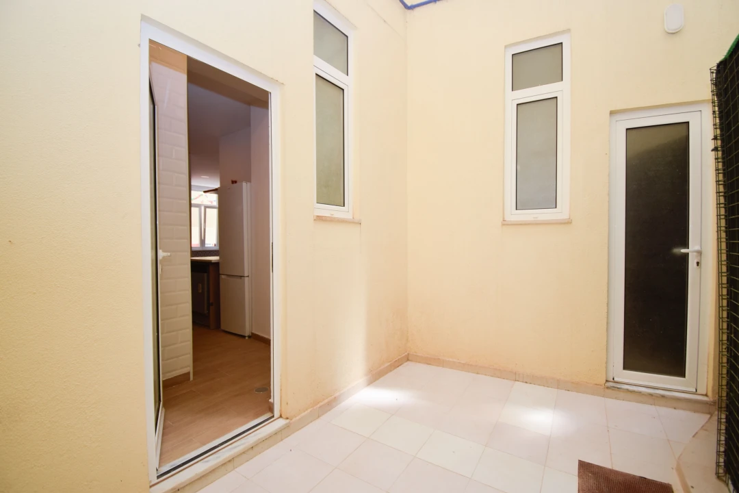 Apartamento T2 para Arrendamento em Misericórdia Foto 14