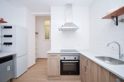 Apartamento T2 para Arrendamento em Misericórdia
