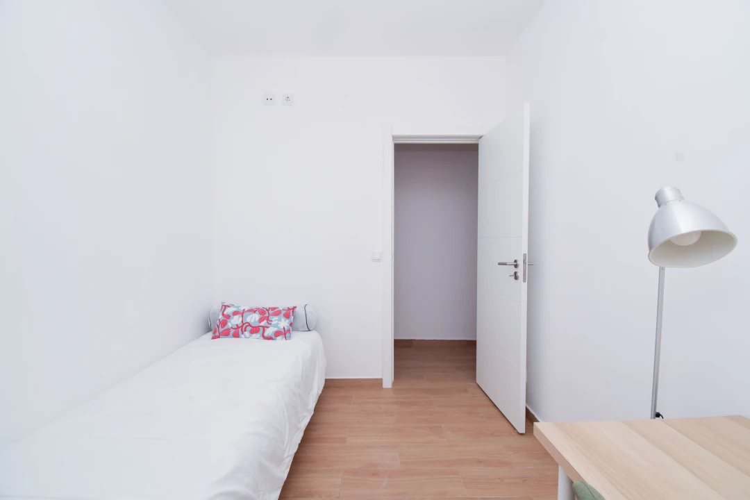 Apartamento T2 para Arrendamento em Misericórdia Foto 12