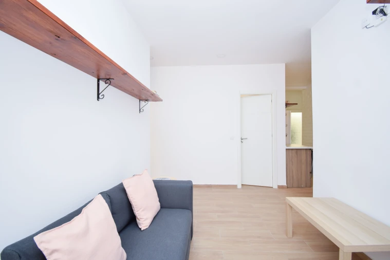 Apartamento T2 para Arrendamento em Misericórdia Foto 3