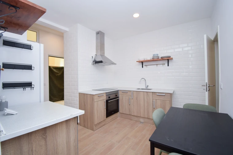 Apartamento T2 para Arrendamento em Misericórdia Foto 4