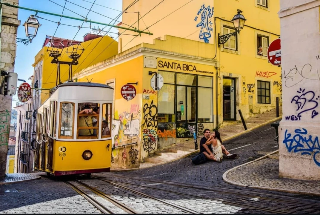 Apartamento T2 para Arrendamento em Misericórdia Foto 17
