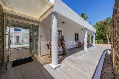 Moradia T6 para Venda em Silves