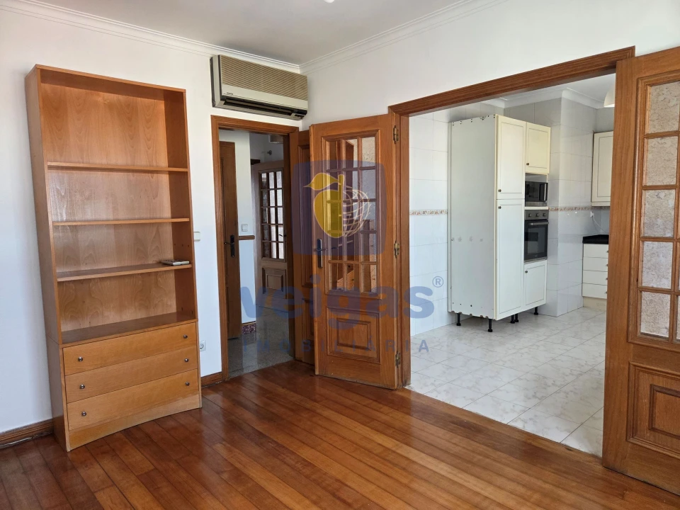 Apartamento T4 para Arrendamento em Areeiro Foto 44