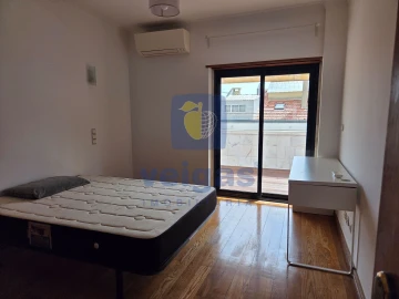 Apartamento T4 para Arrendamento em Areeiro