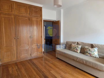 Apartamento T4 para Arrendamento em Areeiro