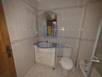 Apartamento T4 para Arrendamento em Areeiro