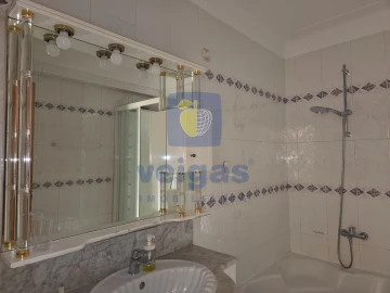 Apartamento T4 para Arrendamento em Areeiro