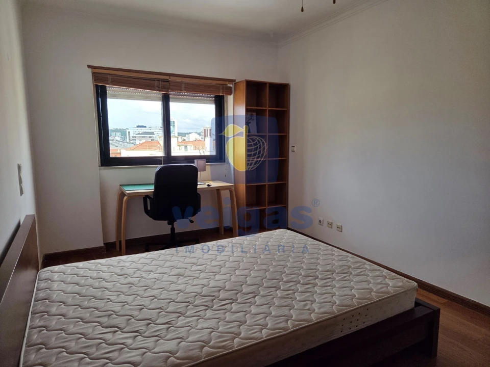 Apartamento T4 para Arrendamento em Areeiro Foto 36