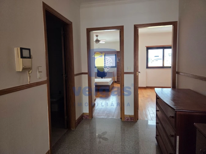 Apartamento T4 para Arrendamento em Areeiro Foto 16