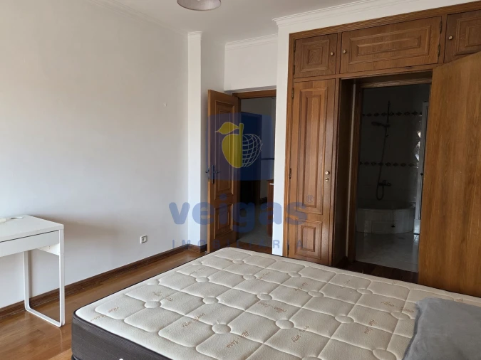Apartamento T4 para Arrendamento em Areeiro Foto 24