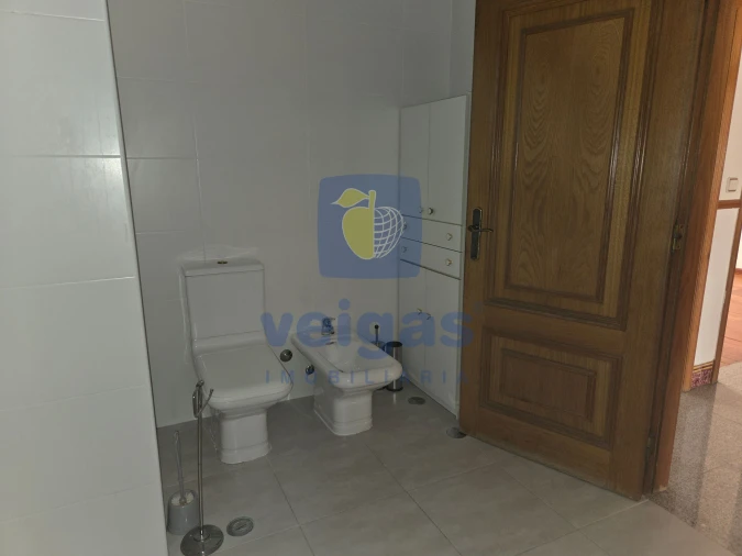 Apartamento T4 para Arrendamento em Areeiro Foto 41