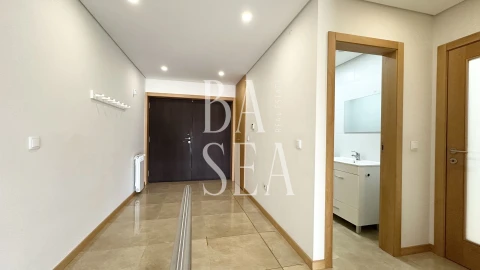 Moradia T4 para Venda em Mire de Tibães