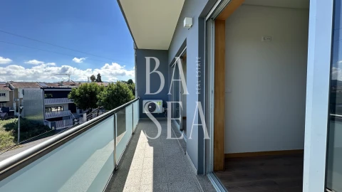 Moradia T4 para Venda em Mire de Tibães