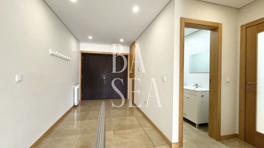 Moradia T4 para Venda em Mire de Tibães Foto 10