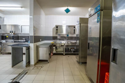 Negócio para Venda em Samora Correia
