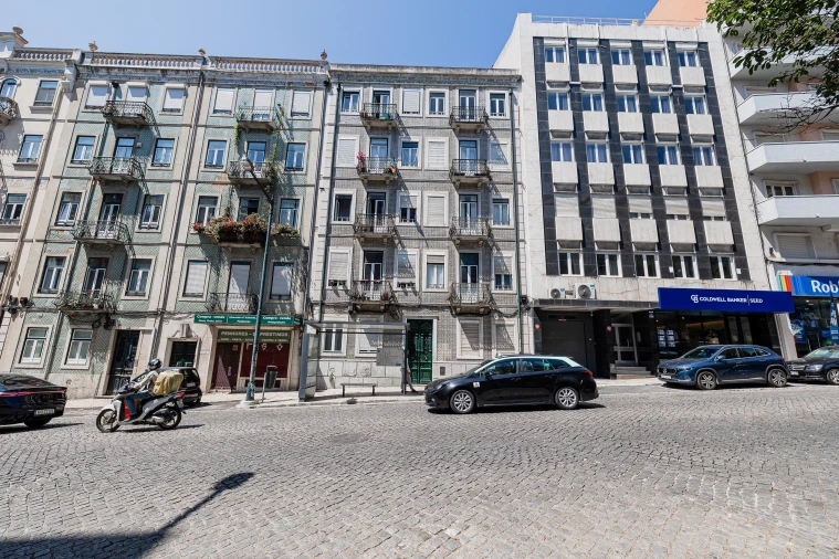 Apartamento T3 para Venda em Santo António Foto 27