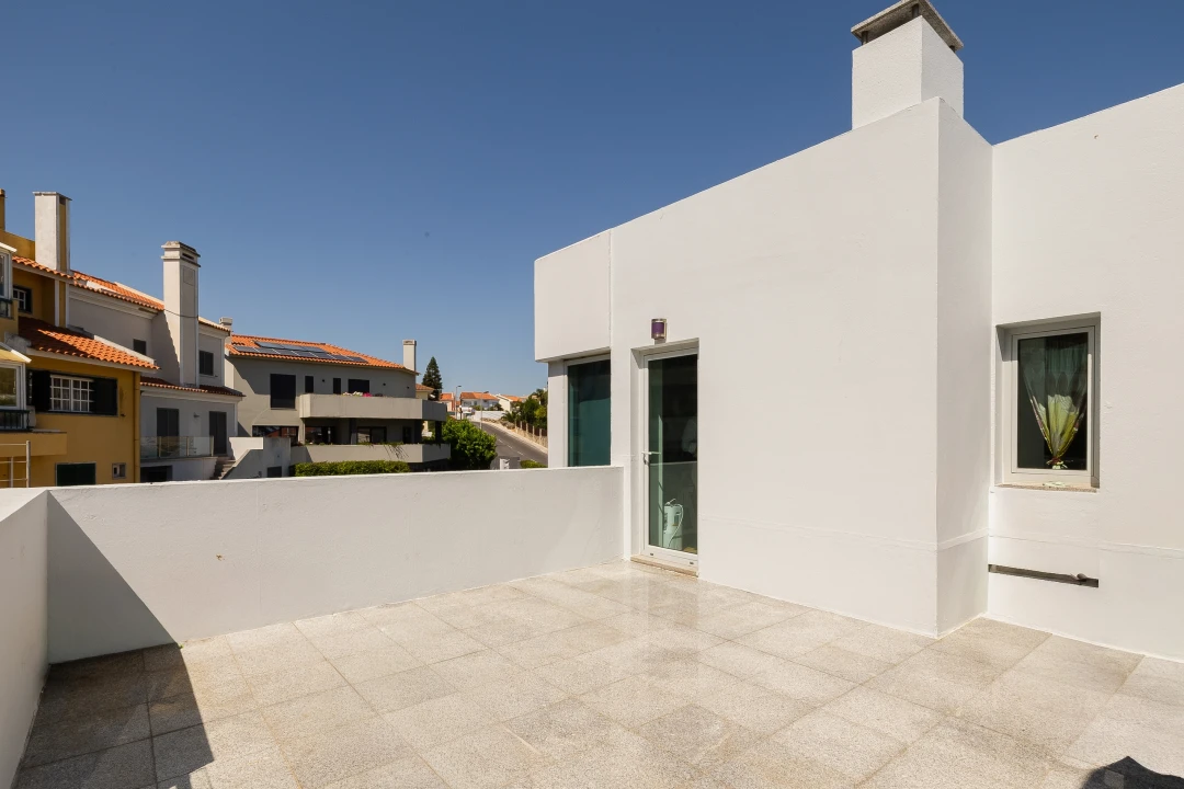 Apartamento T3 para Venda em Carcavelos e Parede Foto 23