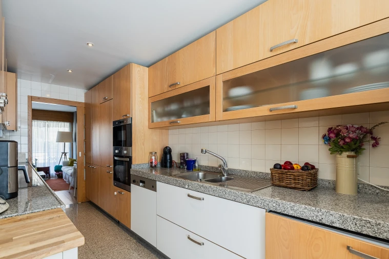 Apartamento T3 para Venda em Carcavelos e Parede Foto 30