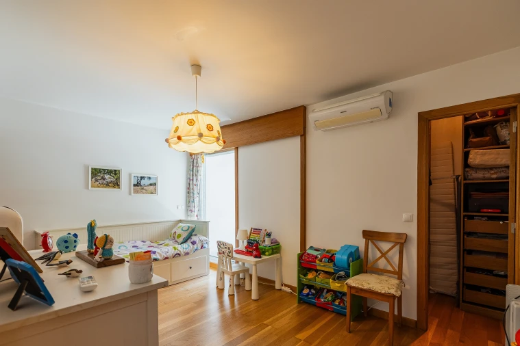 Apartamento T3 para Venda em Carcavelos e Parede Foto 17