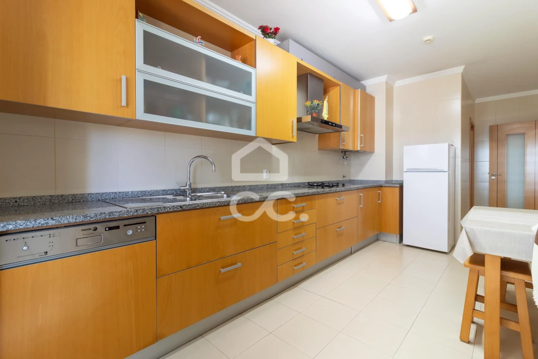 Apartamento T2 para Venda em Fatima Foto 2