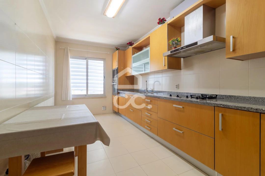 Apartamento T2 para Venda em Fatima Foto 3