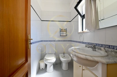 Apartamento T4 para Venda em Carcavelos e Parede