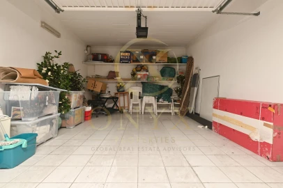Apartamento T4 para Venda em Carcavelos e Parede