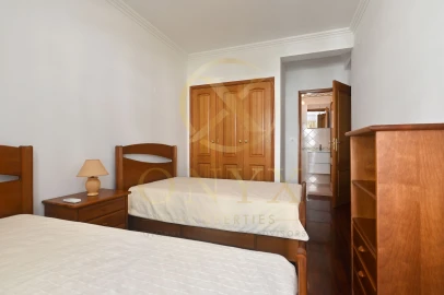 Apartamento T4 para Venda em Carcavelos e Parede