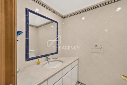 Apartamento T3 para Venda em Carcavelos e Parede
