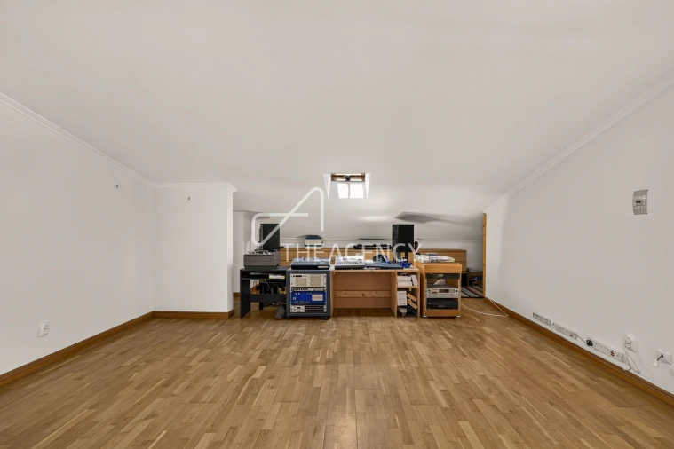 Apartamento T3 para Venda em Carcavelos e Parede Foto 33