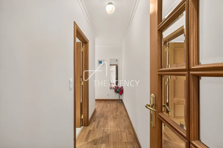 Apartamento T3 para Venda em Carcavelos e Parede Foto 18