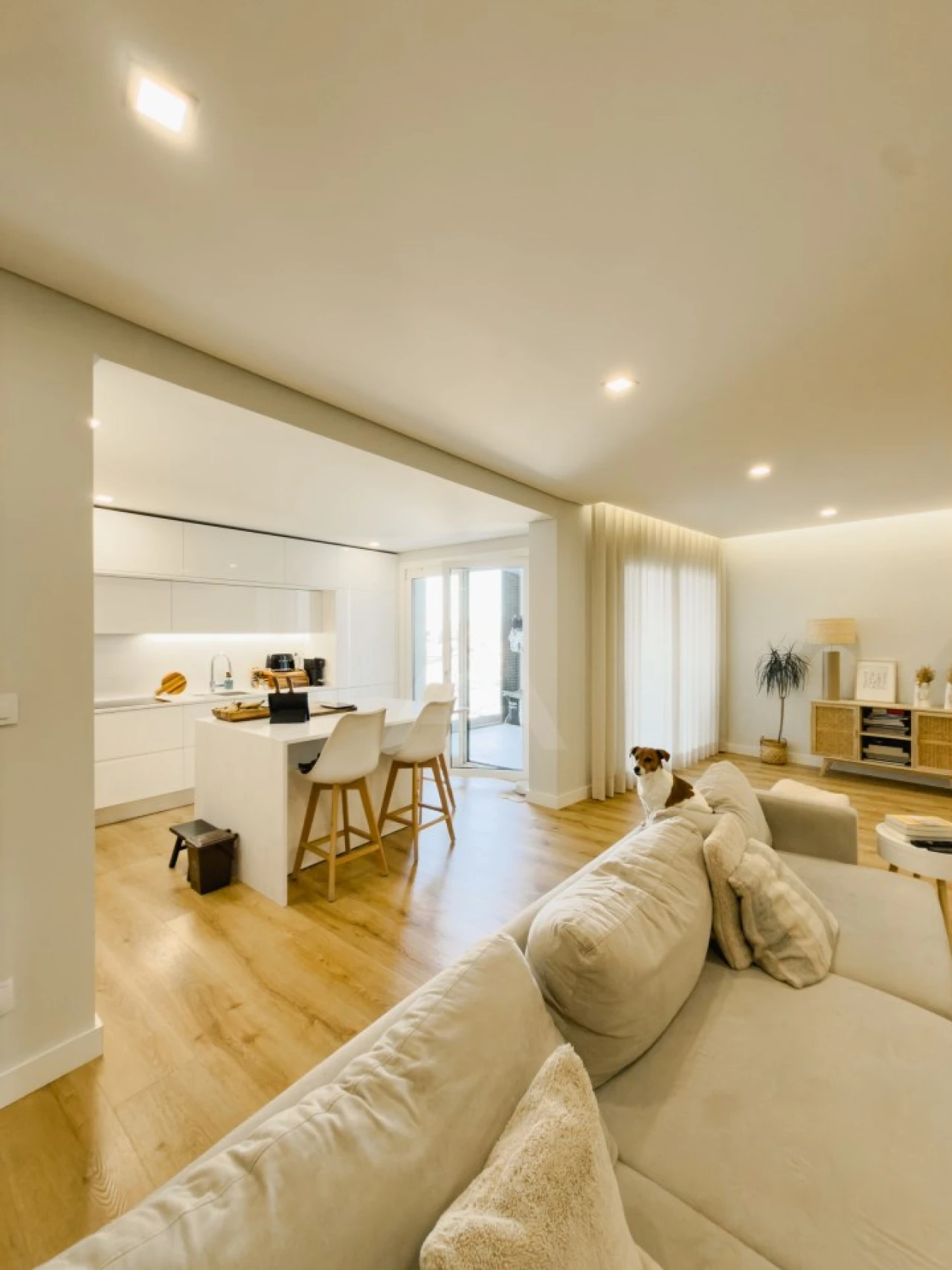Apartamento T3 para Venda em Porto Salvo Foto 3