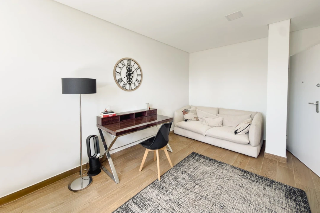 Apartamento T3 para Venda em Porto Salvo Foto 9
