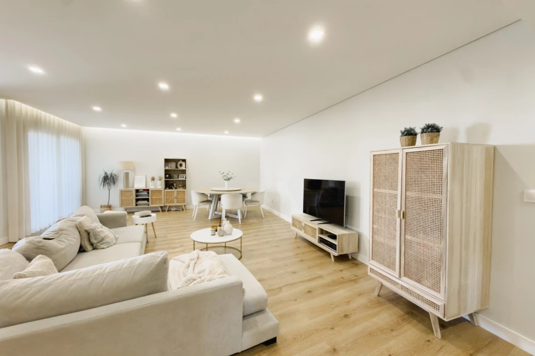 Apartamento T3 para Venda em Porto Salvo Foto 34