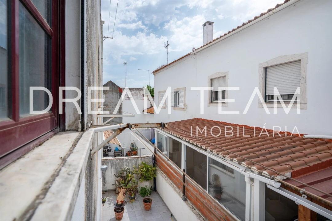 Apartamento T2 para Venda em Santa Maria do Castelo e Santiago e Santa Susana Foto 7